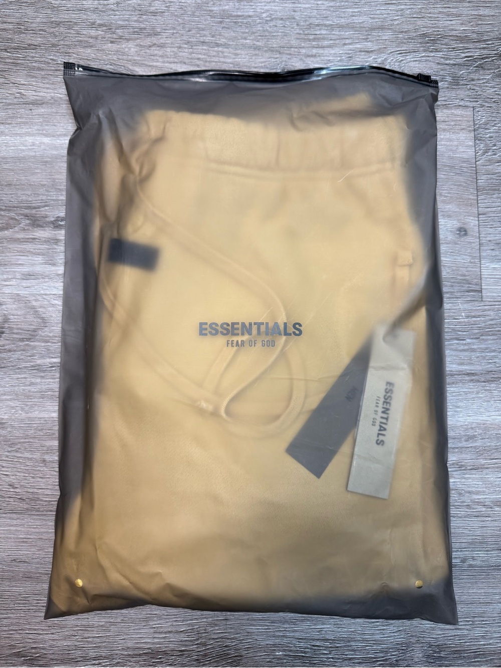 Ss23 fear of god essentials Light Tuscan pant - Picture 8 of 8